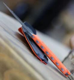 Benchmade Steep Country - Org Santoprene (3.54" CPM-S30V) 15006 9 Benchmade Steep Country - Org Santoprene (3.54" CPM-S30V) 15006 -Benchmade Knife Shop 15006 11706.1606837667