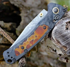 Benchmade 15085-201 Mini Crooked River-Gold Class, 3.4" Damasteel Blade, Marble Carbon Fiber Handle -Benchmade Knife Shop 15085 201.1 34531.1580411224