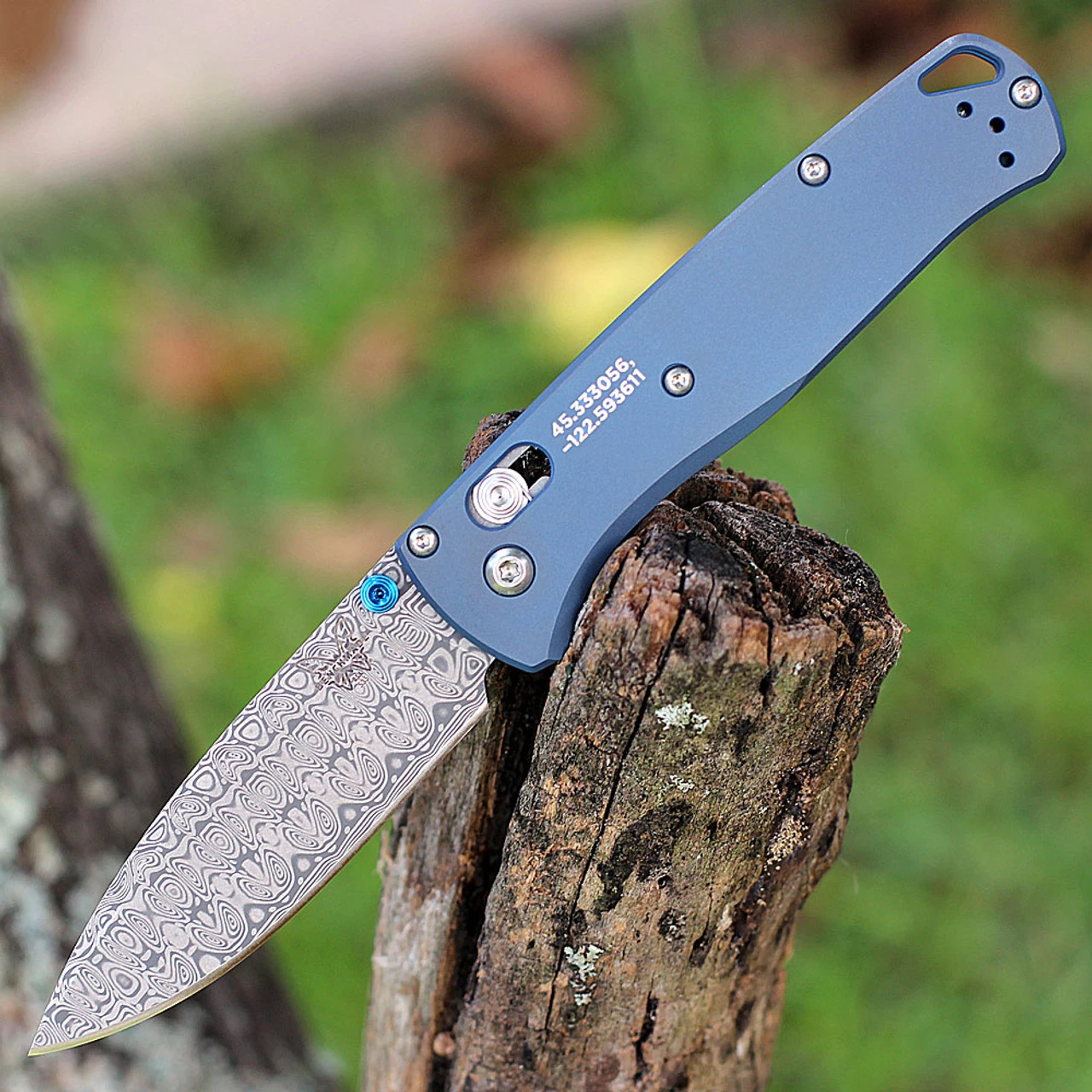 Benchmade Bugout Limited Blue Ti (3.24" Damasteel) 535-2204 3 Benchmade Bugout Limited Blue Ti (3.24" Damasteel) 535-2204