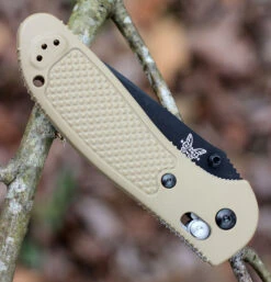 Benchmade Griptilian 551BKSN-S30V, 3.45" S30V Drop Point Black Plain Blade, Sand Color Noryl GTX Handle -Benchmade Knife Shop 551bksn s30v.3 73362.1566586163