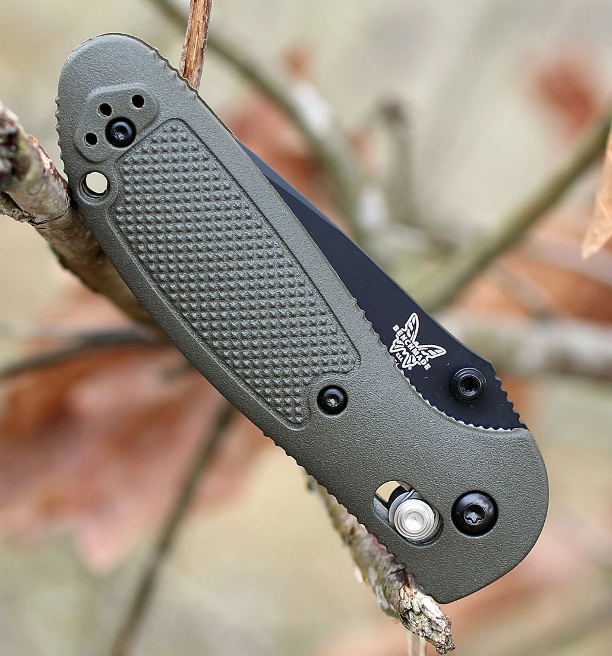 Benchmade Mini Griptilian 556SBKOD-S30V, 2.91" S30V Black Drop Point Combo Blade, OD Green Noryl GTX Handle 6 Benchmade Mini Griptilian 556SBKOD-S30V, 2.91" S30V Black Drop Point Combo Blade, OD Green Noryl GTX Handle - Image 4