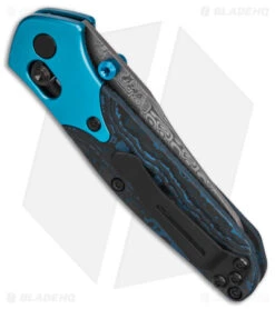 Benchmade Mini Osborne Gold Class Arctic Storm Carbon Fiber (2.9" Dam) 945-221 -Benchmade Knife Shop Benchmade Mini Osvorne Gold Class Artic Storm Cabon Fiber 2in Dam BHQ 137282 td side